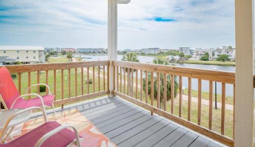 Three-Bedroom Holiday Home 