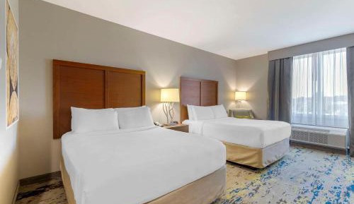 Queen Room with Two Queen Beds - Non-Smoking