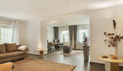 Superior One-Bedroom Apartment with Balcony