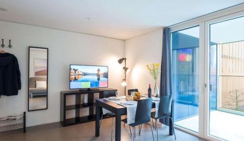 One-Bedroom Apartment with balcony D