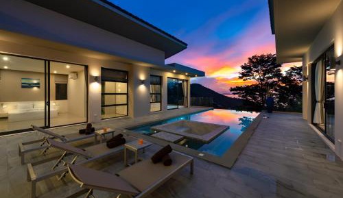 Villa with Sea View