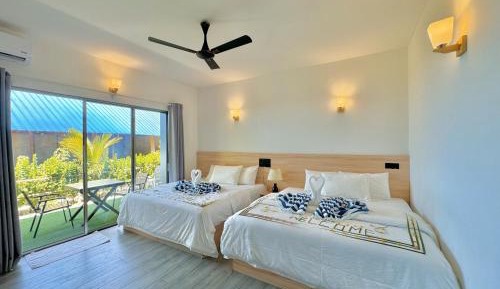 Family Room with Garden View