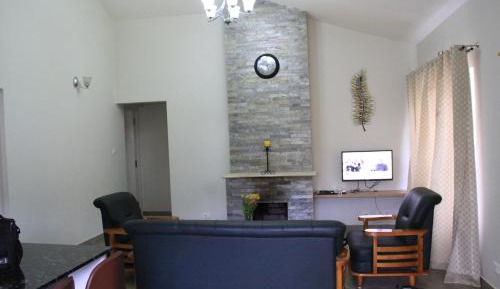Three-Bedroom Apartment - Amazon