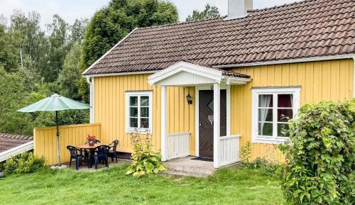One-Bedroom Holiday Home