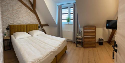 Triple Room with Private External Bathroom