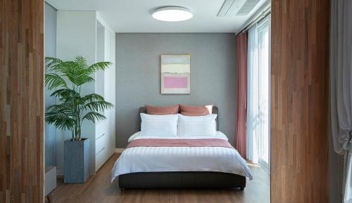 Double Room 6