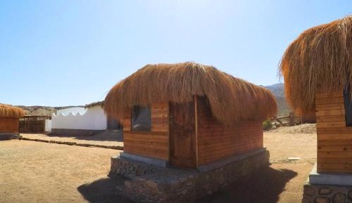 Standard Double Room with Shared Bathroom