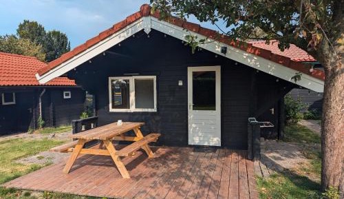 Bungalow with Garden View
