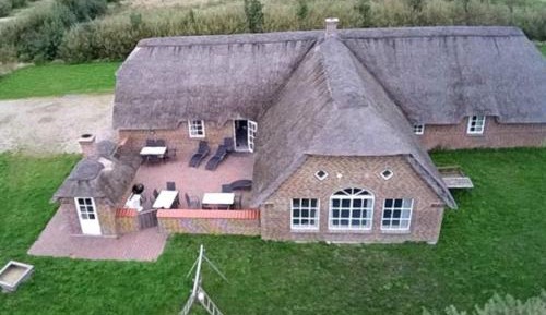 Seven-Bedroom Holiday Home