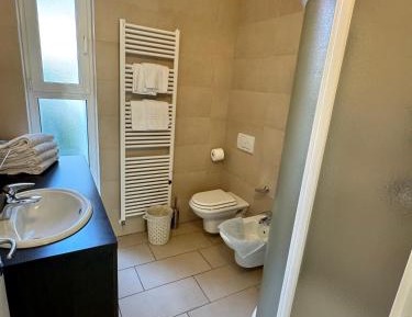 Two-Bedroom Apartment (4 Adults)