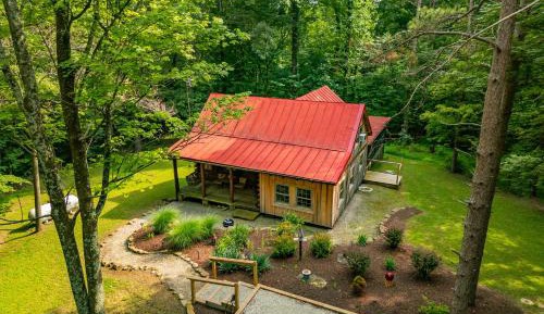 Three-Bedroom Holiday Home 