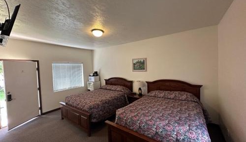 Double Room with Private Bathroom