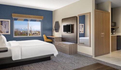Standard King Room