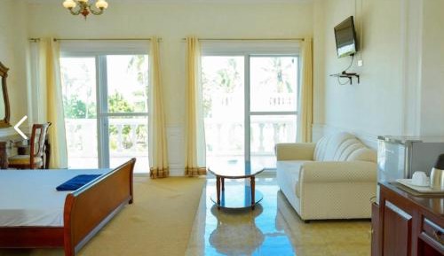Deluxe Double Room with Balcony and Sea View