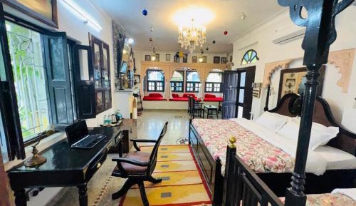 Superior King Room