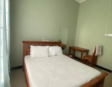 Deluxe Double Room (2 Adults + 1 Child)