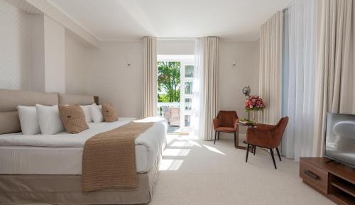 Suite with Balcony