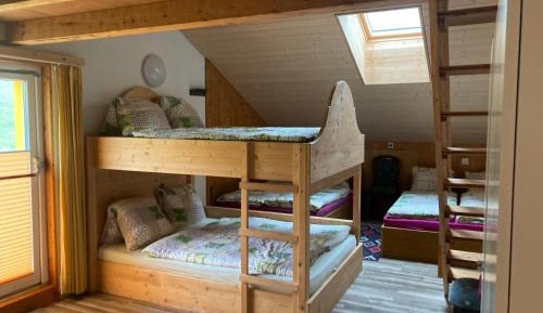 6-Bed Mixed Dormitory Room
