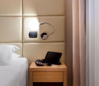 Standard Queen Room with One Single Bed - Non-Smoking