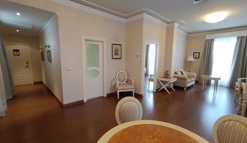 Suite with Hot Tub