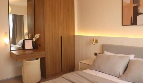 One-Bedroom Apartment with River View