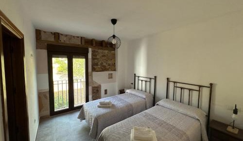 Double Room with Mountain View