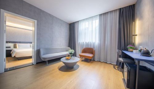 Selected Suite