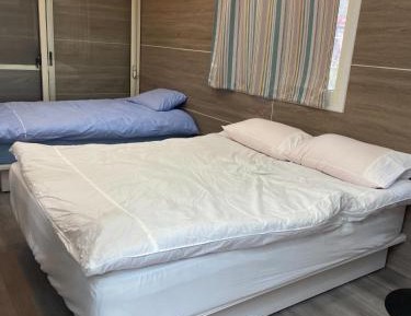 Economy Triple Room