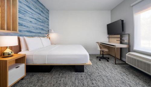 King Studio with Sofa Bed