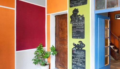 One-Bedroom Holiday Home