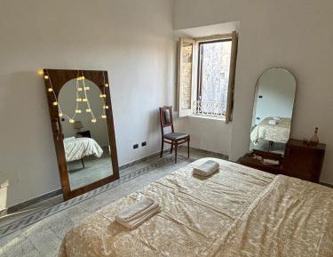 Triple Room with Mountain View