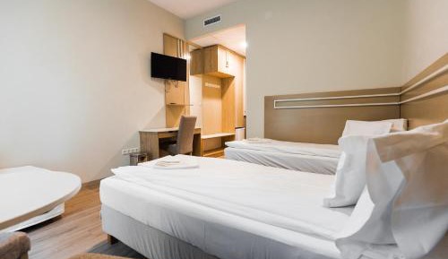 Large Twin Room