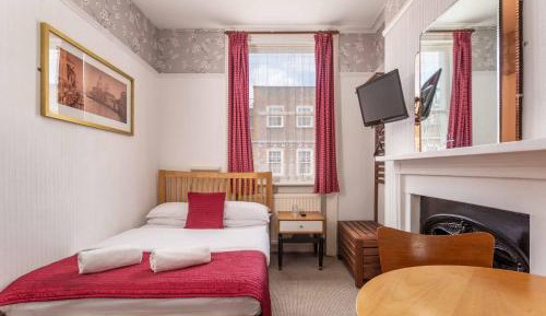 Double Room with Shared Bathroom