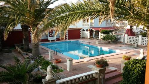 Two-Bedroom Apartment with Garden View (3 Adults)