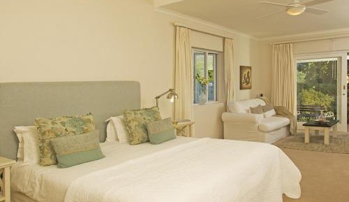 Superior Suite with Lagoon View