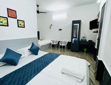 Deluxe Family Room