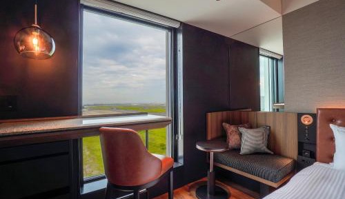 Standard Twin Room - Airport Side (1 Adult)