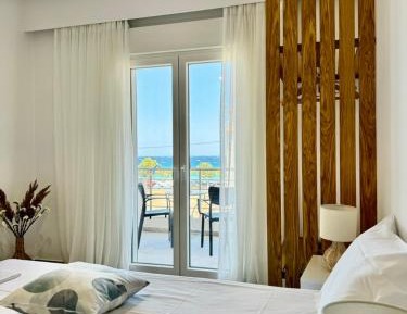 Superior One-Bedroom Apartment with Balcony