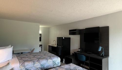 Quadruple Room - Non-Smoking