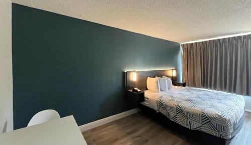 King Room - Non-Smoking
