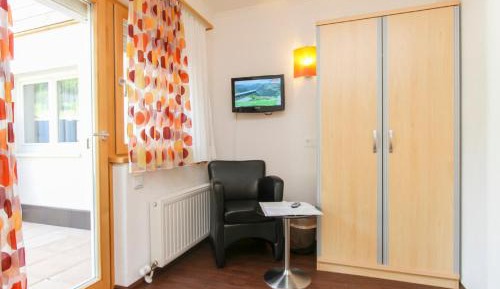 Deluxe Four-Bedroom Apartment with Terrace and Garden