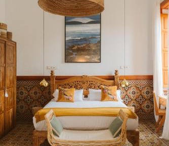 Deluxe Queen Room