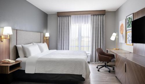 Standard King Room