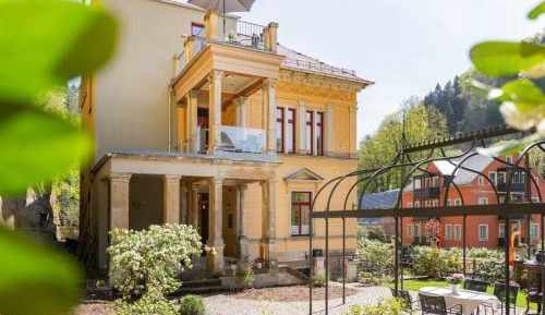 Two-Bedroom Holiday Home
