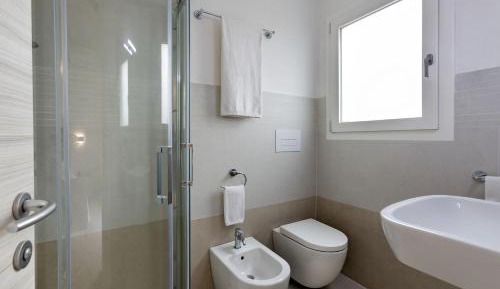 Double or Twin Room with Partial Sea View