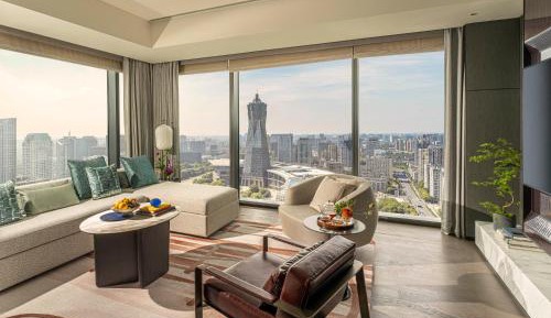 Panoramic Executive Suite