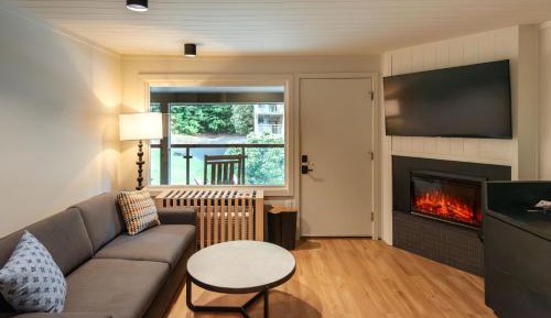 Heirloom Suite