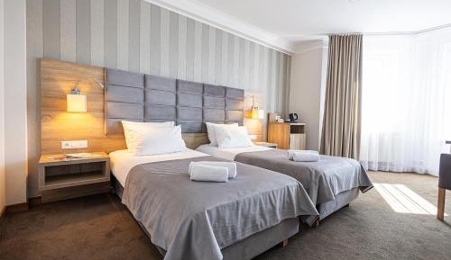 Large Twin Room