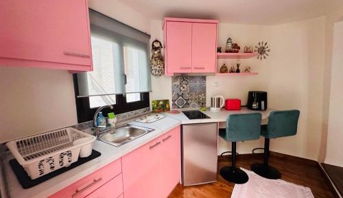 One-Bedroom Apartment with Balcony