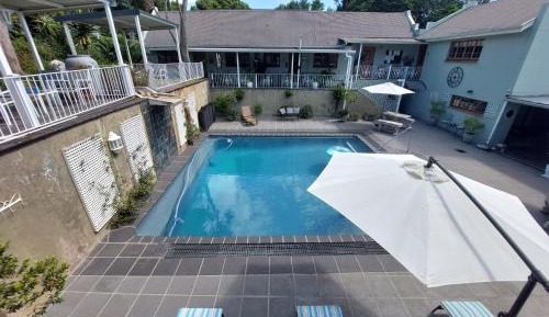 Apartment with Pool View 